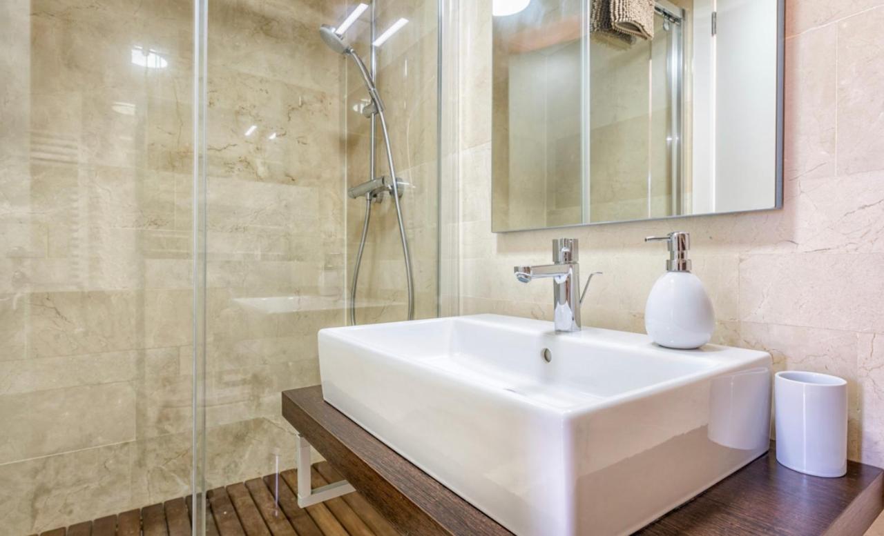Felix Saenz By Luma Apartment Malaga Ngoại thất bức ảnh