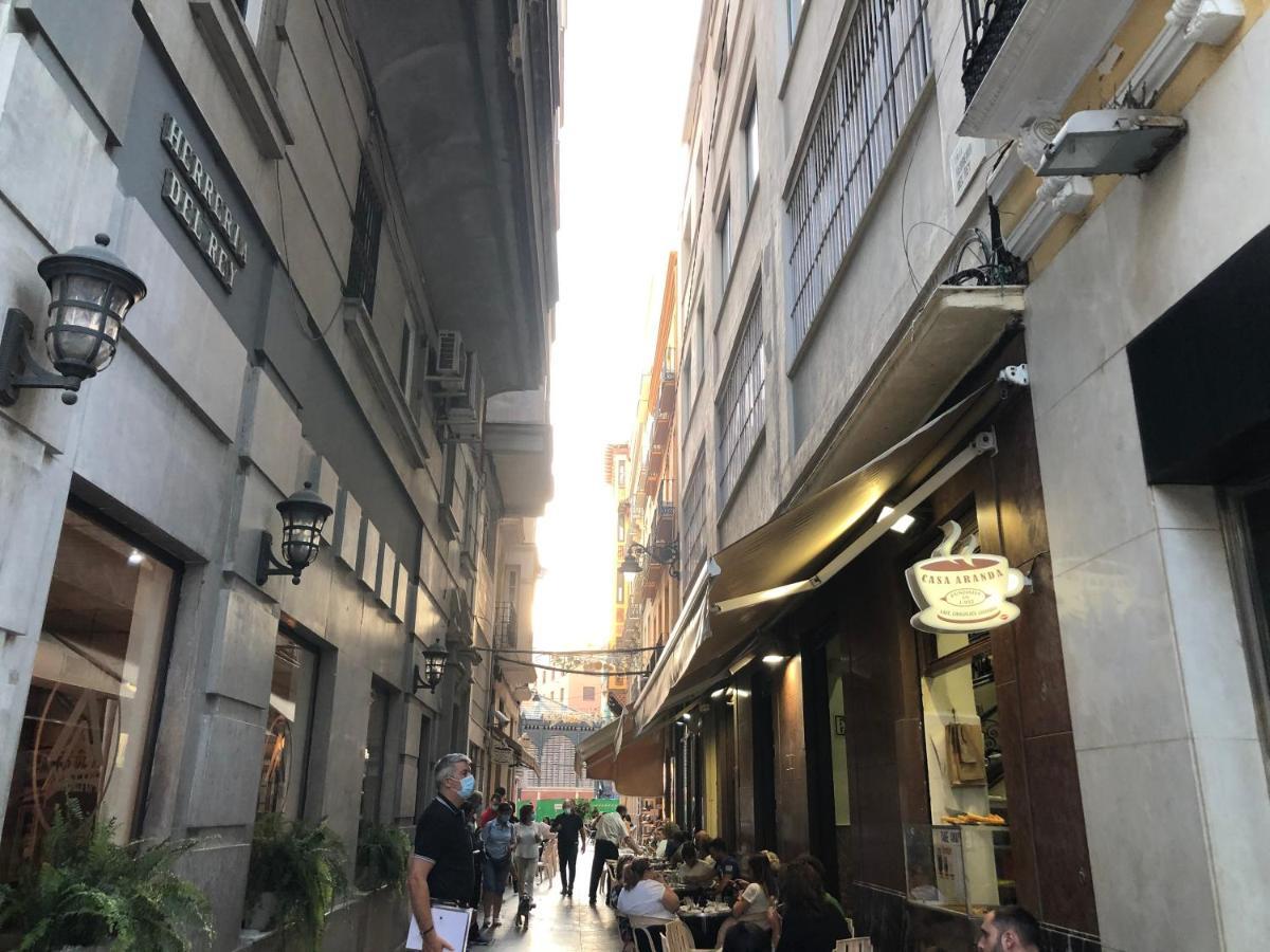 Felix Saenz By Luma Apartment Malaga Ngoại thất bức ảnh